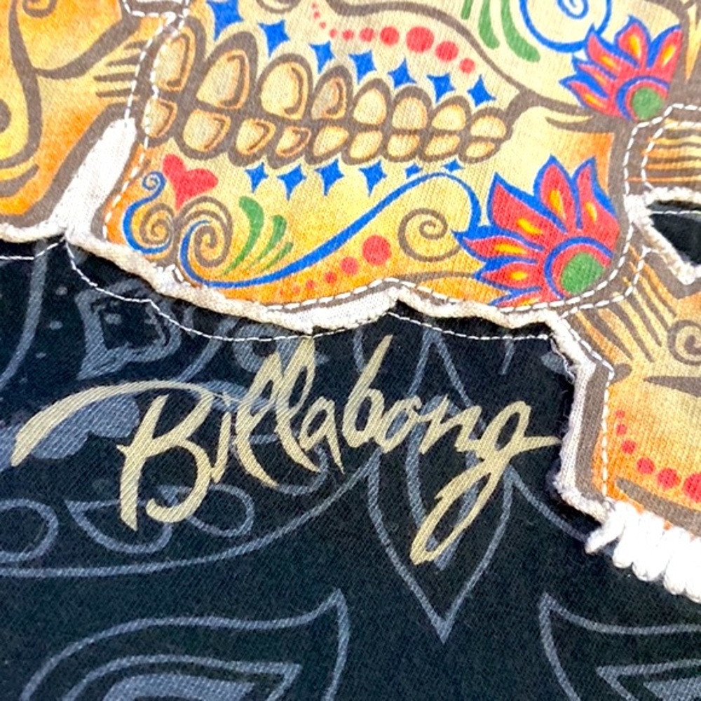 Billabong slim fit tee with embroidered floral sugar skull